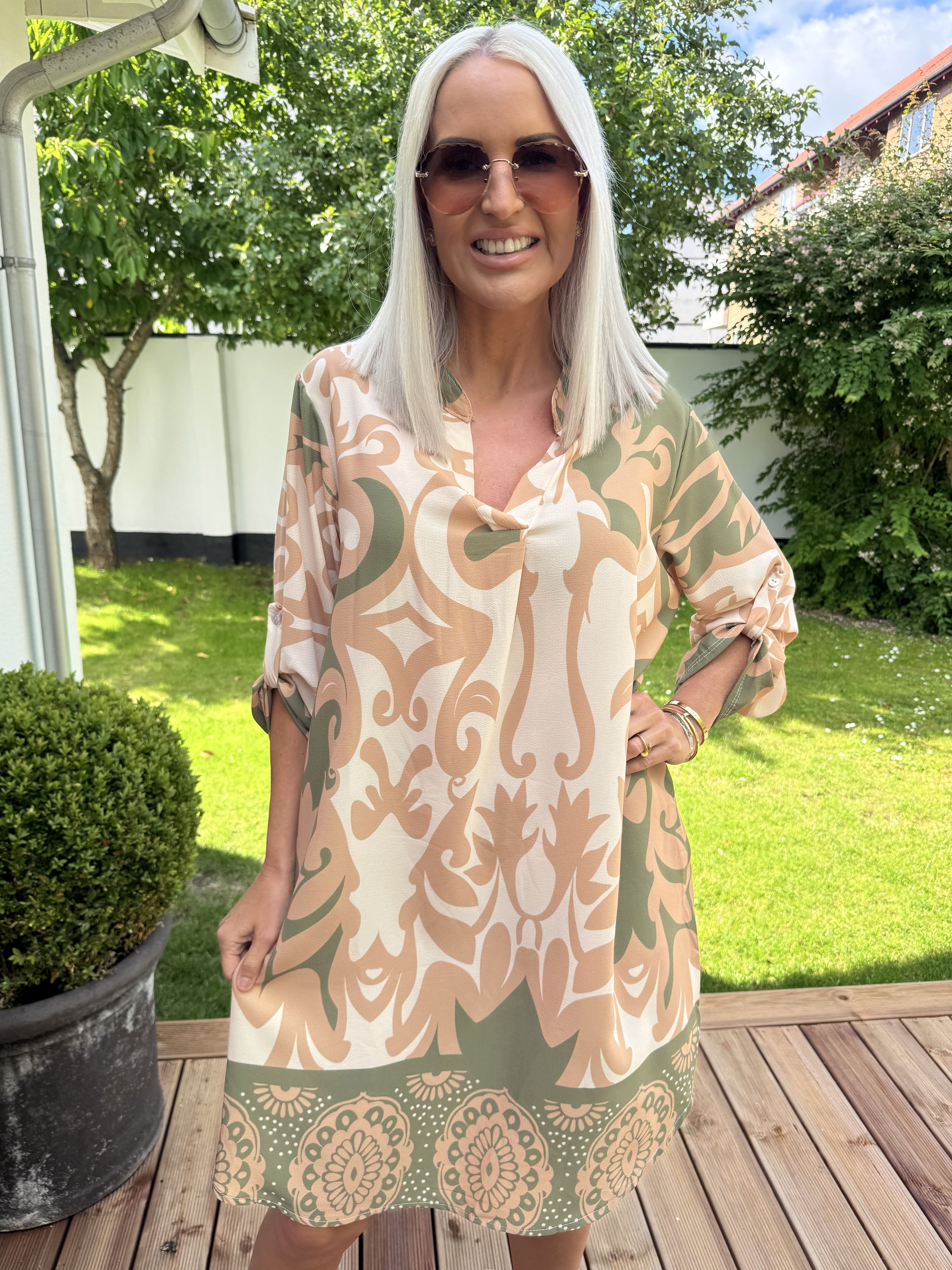 Vanesa Boheme Dress - Lätt och luftig mönstrad klänning i viskos